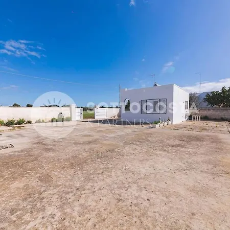 Villa Al Tramonto - *